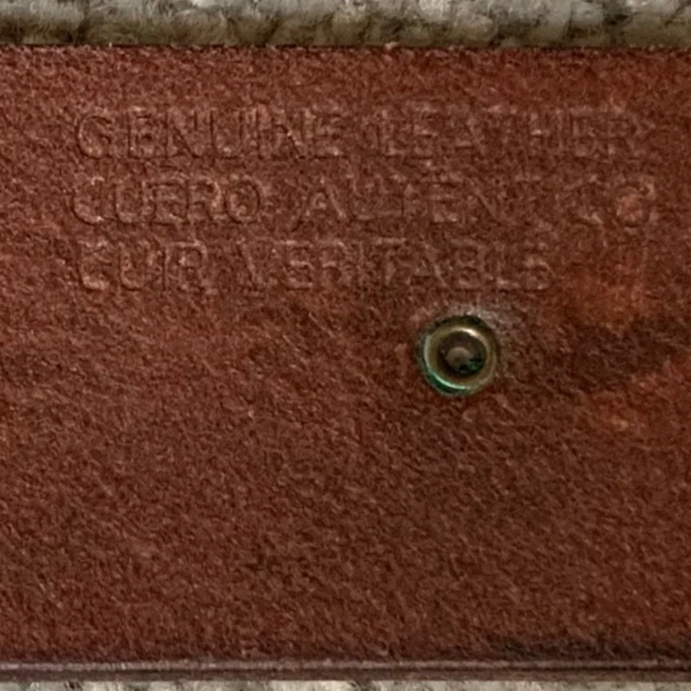 Liz Claiborne - Leather Belt With Colored Embossed Design & Decorative Rivets - Picture 10 of 10